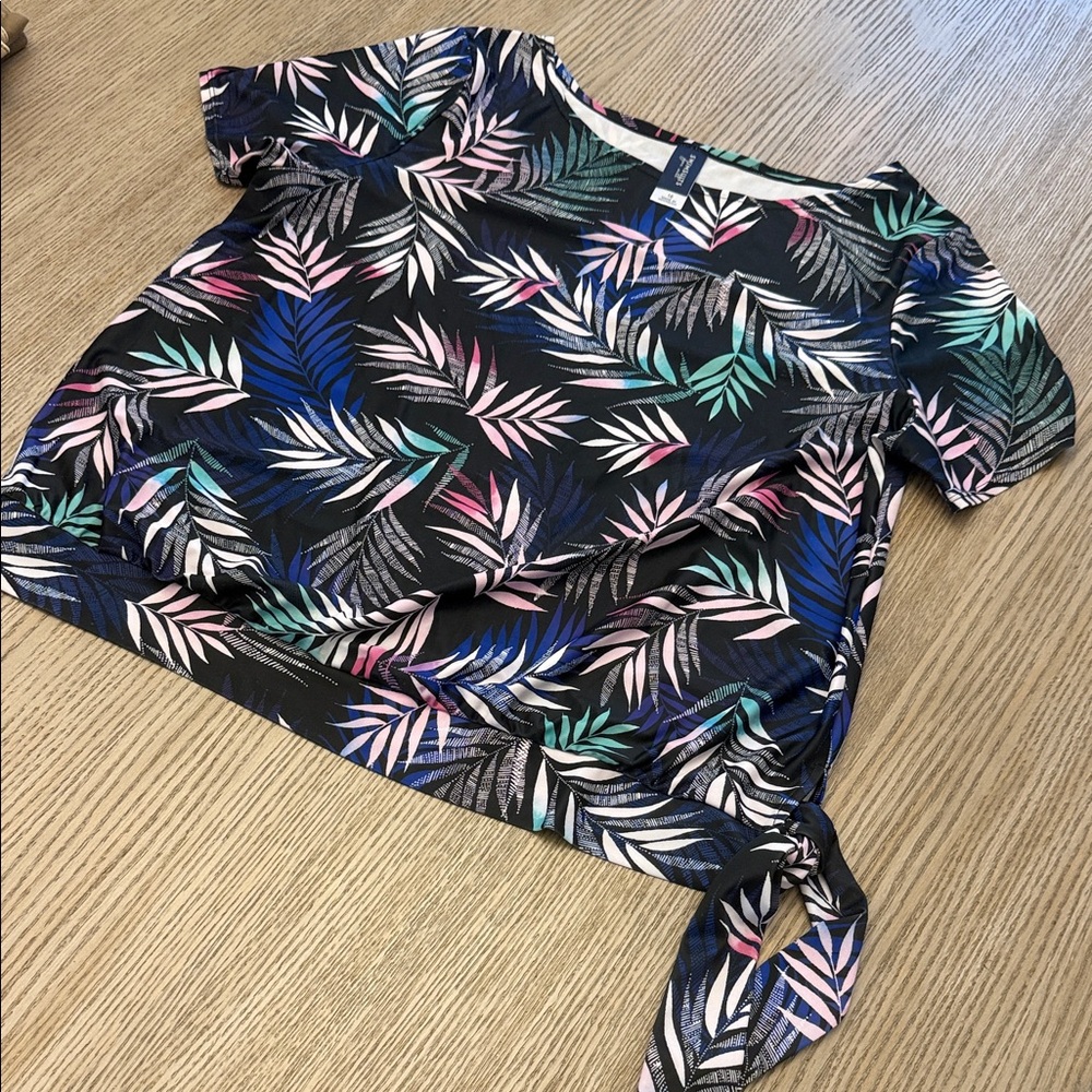 Swimsuits For All Black Tropical Leaf Tie-Hem Short Sleeve Top - 16
